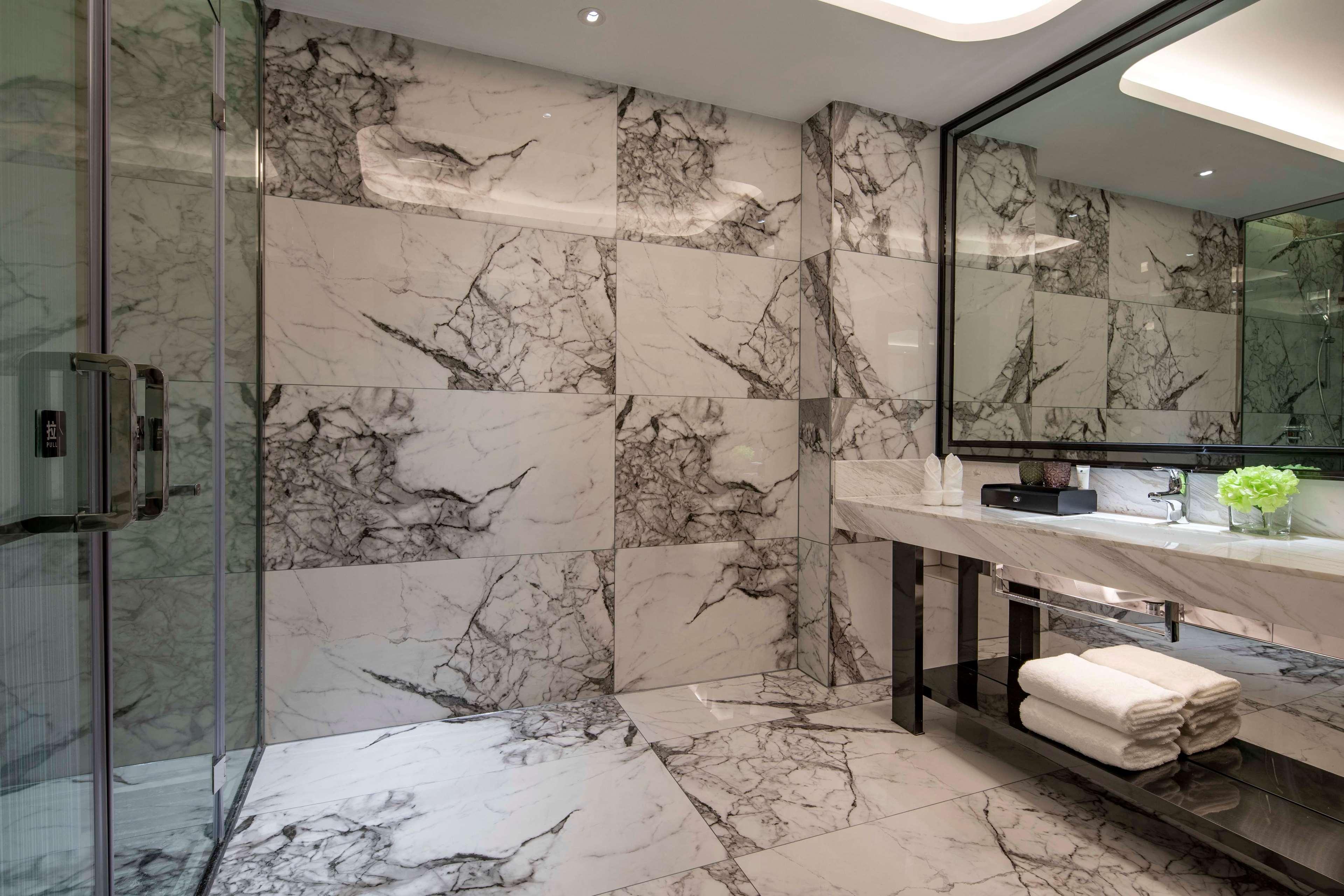 Ramada by Wyndham Mengzi Suites Bagian luar foto